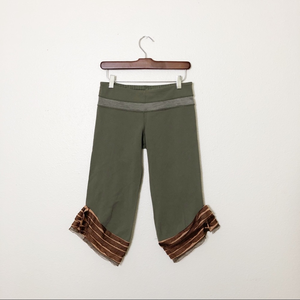 Lululemon Groove Crops With Ruffle Hem